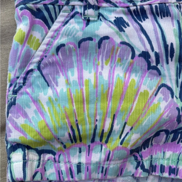 Lilly Pulitzer girl’s Oh Shello shorts size 5 - Picture 2 of 6
